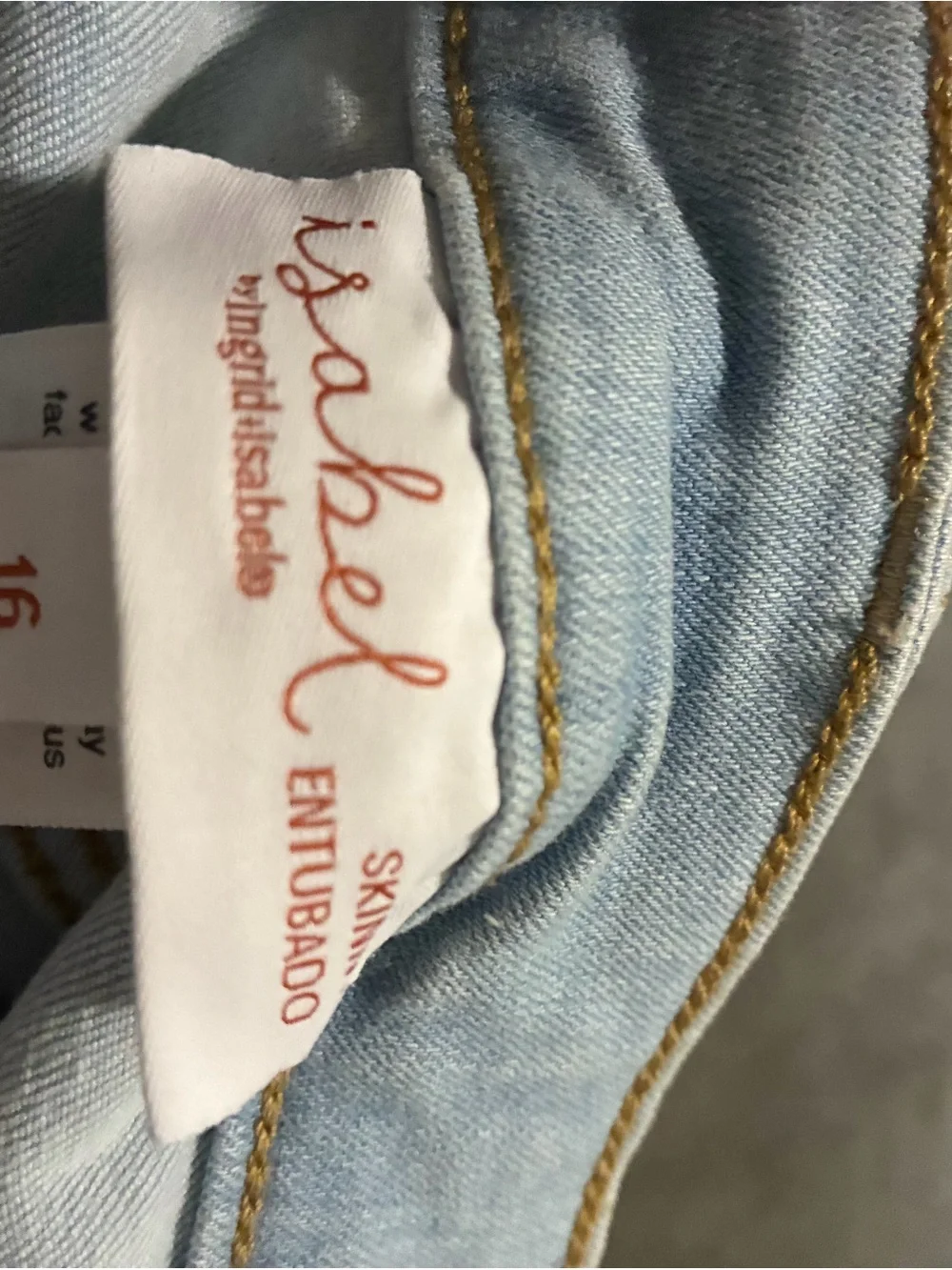 Light Wash Stretch Women's Maternity Jeans - Comfortable Everyday Fit